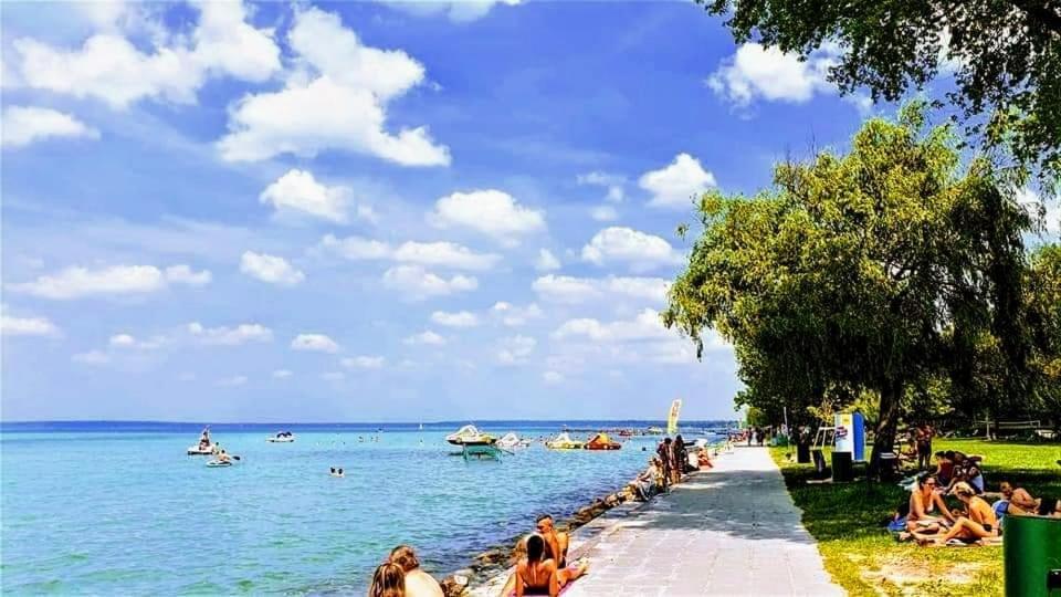 Balaton Wellness Apartman Siofok Luaran gambar