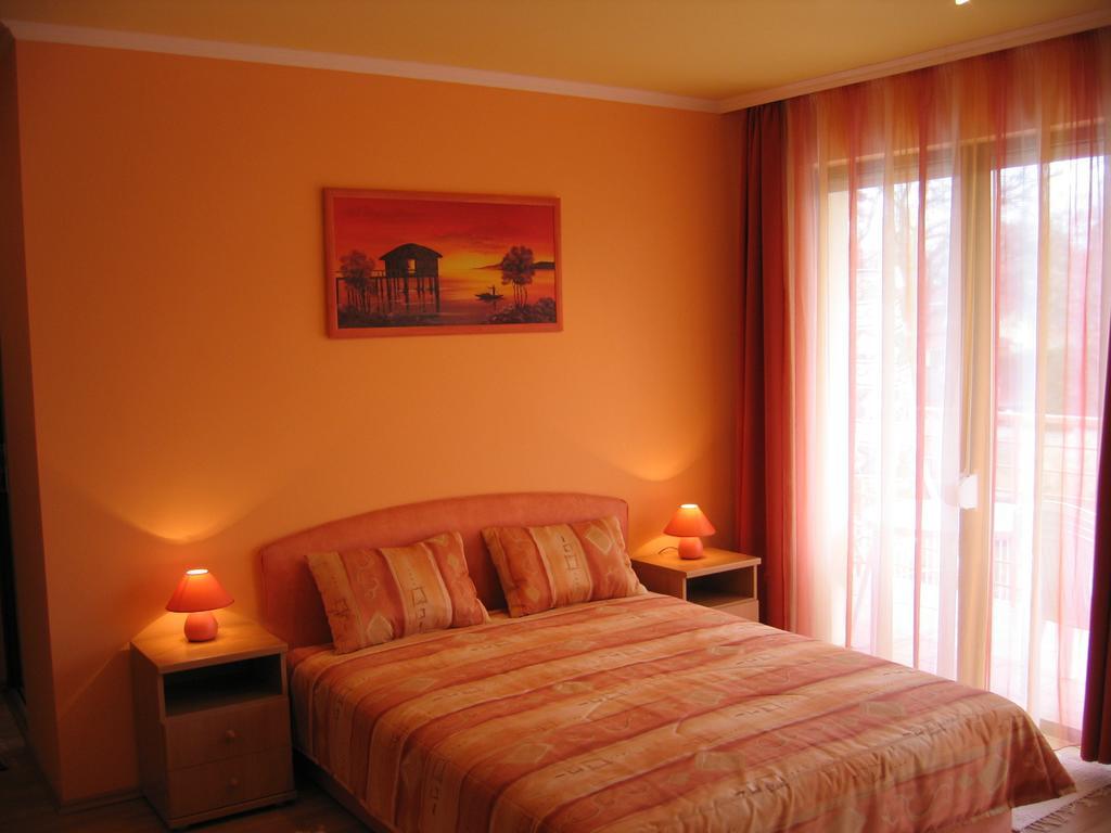 Balaton Wellness Apartman Siofok Bilik gambar